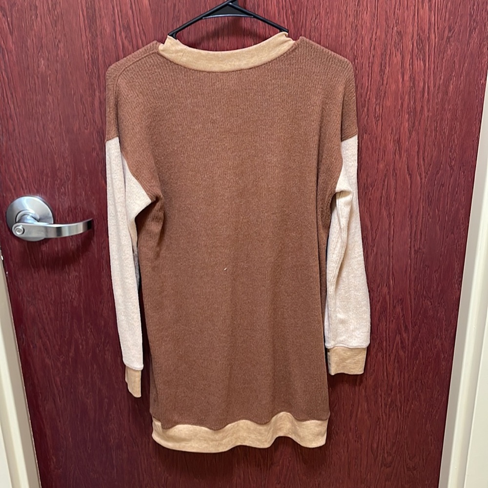 Colorblock Sweater - Picture 2 of 2